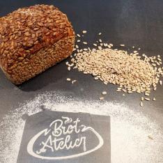 dinkel-hafer-vollkorn-sonnenblumenkerne-brot-atelier-giessen